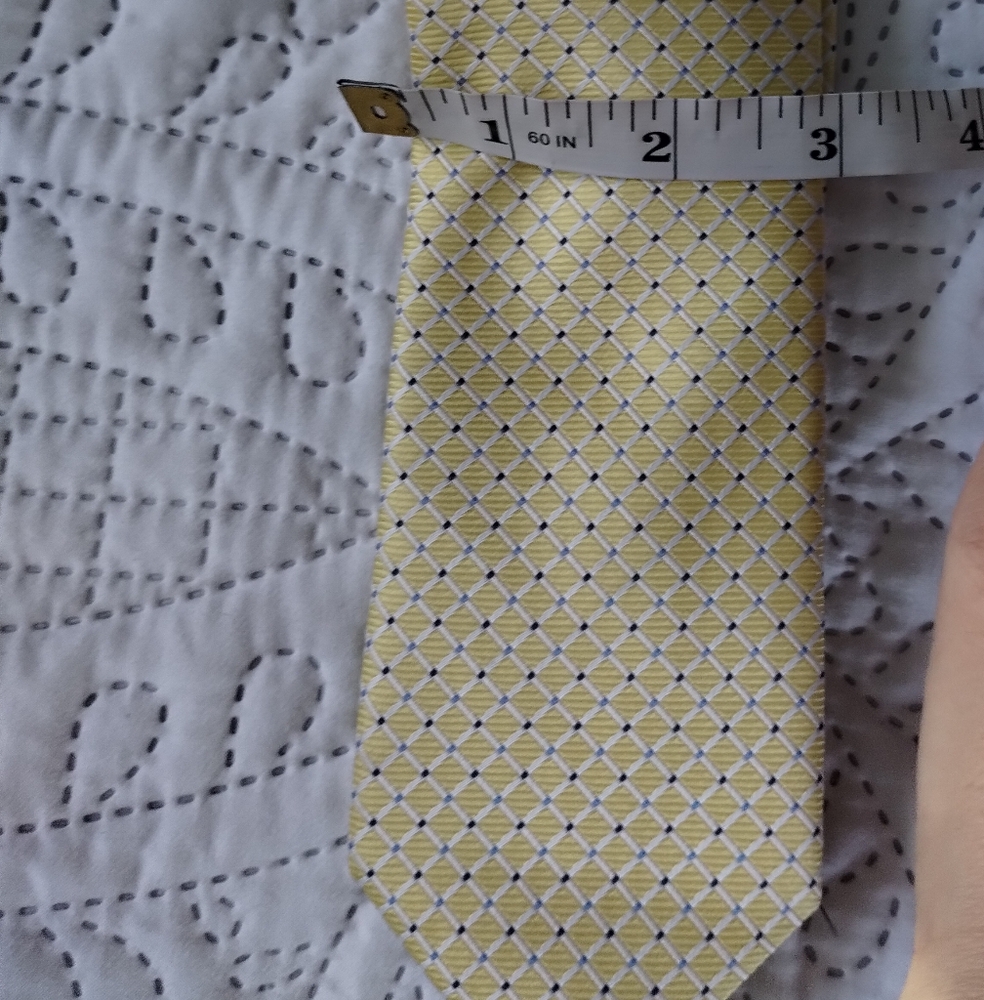 Bergamo New York Yellow Patterned Tie - Picture 5 of 6